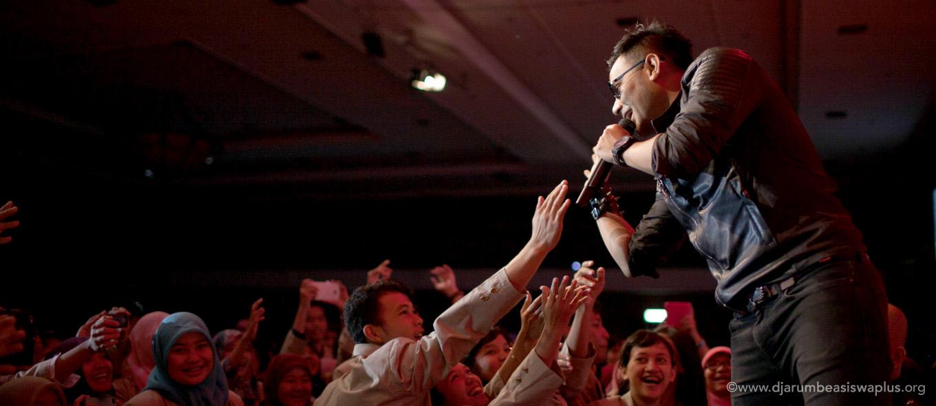 Judika Ubah Suasana Tegang Pasca Seleksi Beswan Djarum Yogyakarta